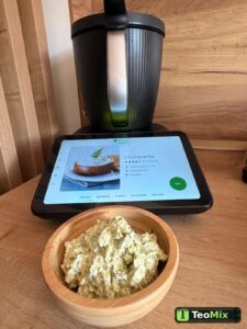 Preparat gătit de MARIUS: Crema de branza cu marar